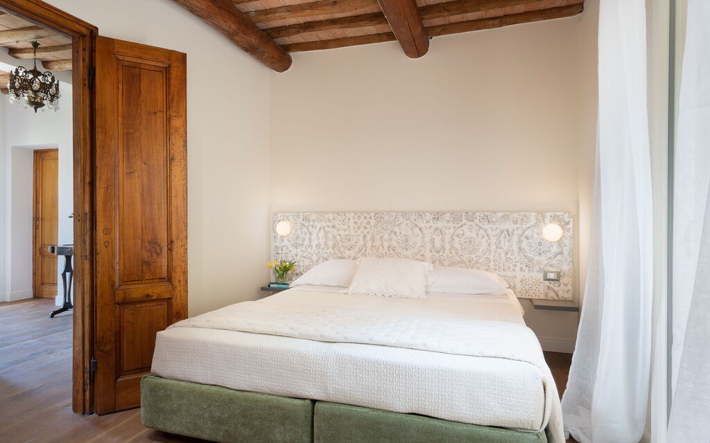 Villa Noemi: Autunno, Camera da letto, Caratteristiche, Dettagli della stanza, Estate, Primavera