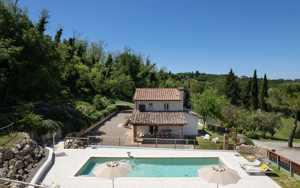 Villa Noemi: Autunno, Caratteristiche, Estate, Esterni, Giardino, Piscina, Primavera