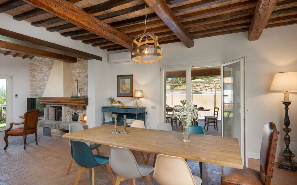 Villa Noemi: Autunno, Caratteristiche, Estate, Primavera, Sala da pranzo, Soggiorno