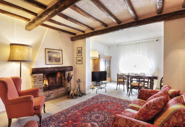 Villa Sunshine: Autunno, Estate, Primavera, Soggiorno