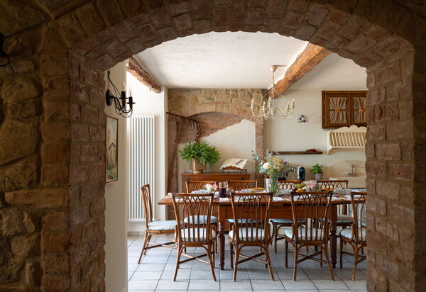 Villa Sunshine: Autumn, Dining Room, Kitchen, Spring, Summer