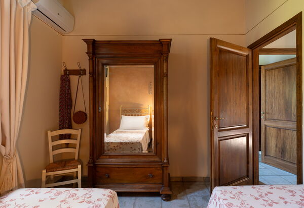 Villa Sunshine: Autumn, Room Detail, Spring, Summer