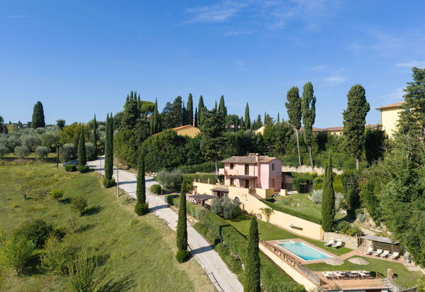 Villa Sunshine: Autumn, Scenic View, Spring, Summer