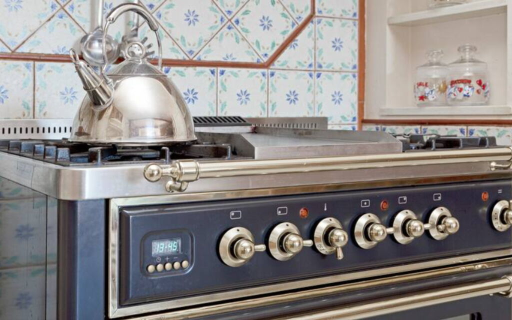 Villa Sunshine: Autunno, Cucina, Estate, Primavera