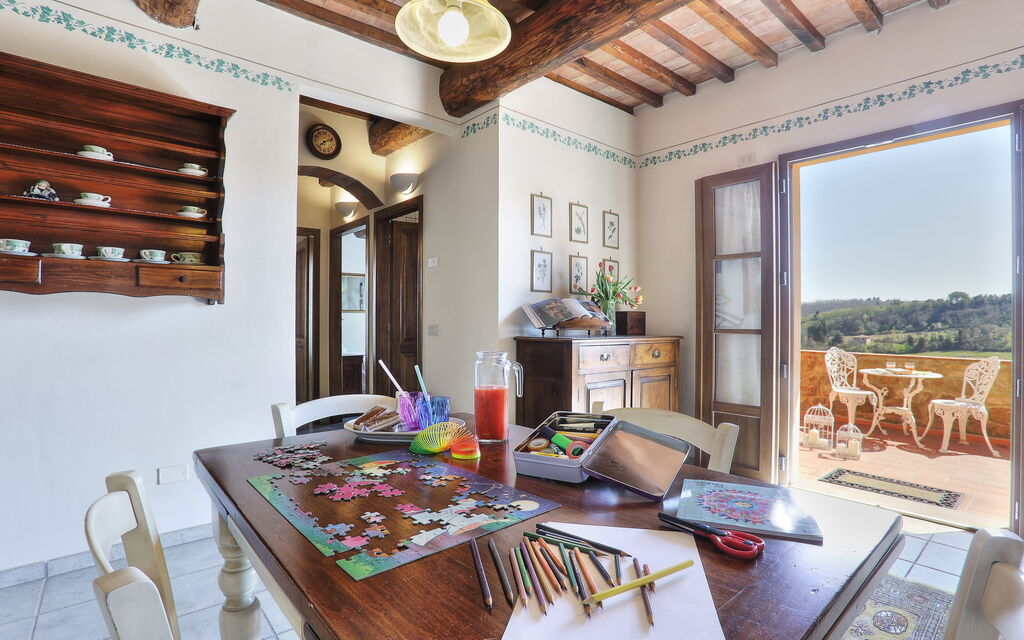 Villa Sunshine: Autunno, Cucina, Estate, Primavera