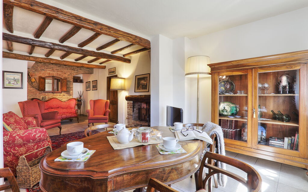 Villa Sunshine: Autunno, Estate, Primavera, Sala da pranzo