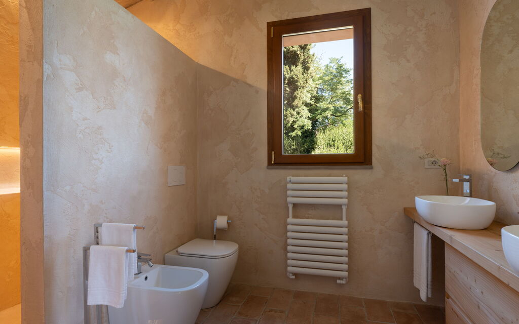 Villa Sunshine: Autunno, Bagno, Estate, Primavera