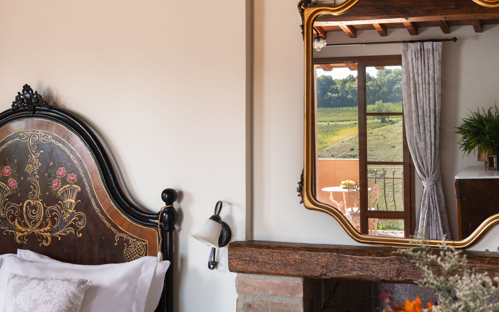 Villa Sunshine: Autunno, Camera da letto, Dettagli della stanza, Estate, Primavera