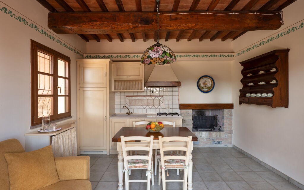Villa Sunshine: Autunno, Estate, Primavera