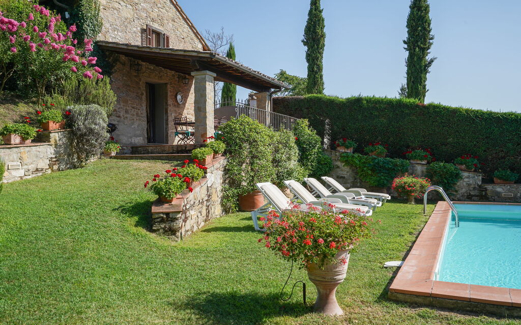 Villa Stefano: Building Exterior, Pool