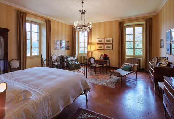 Villa Franciacorta: Autunno, Camera da letto, Caratteristiche, Dettagli della stanza, Estate, Primavera