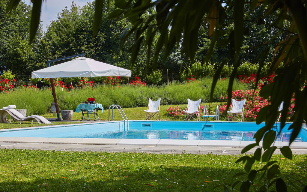 Villa Franciacorta: all'aperto, Autunno, Caratteristiche, Estate, Esterni, Giardino, Piscina, Primavera