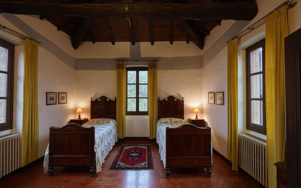 Villa Franciacorta: Autunno, Camera da letto, Caratteristiche, Dettagli della stanza, Estate, Primavera