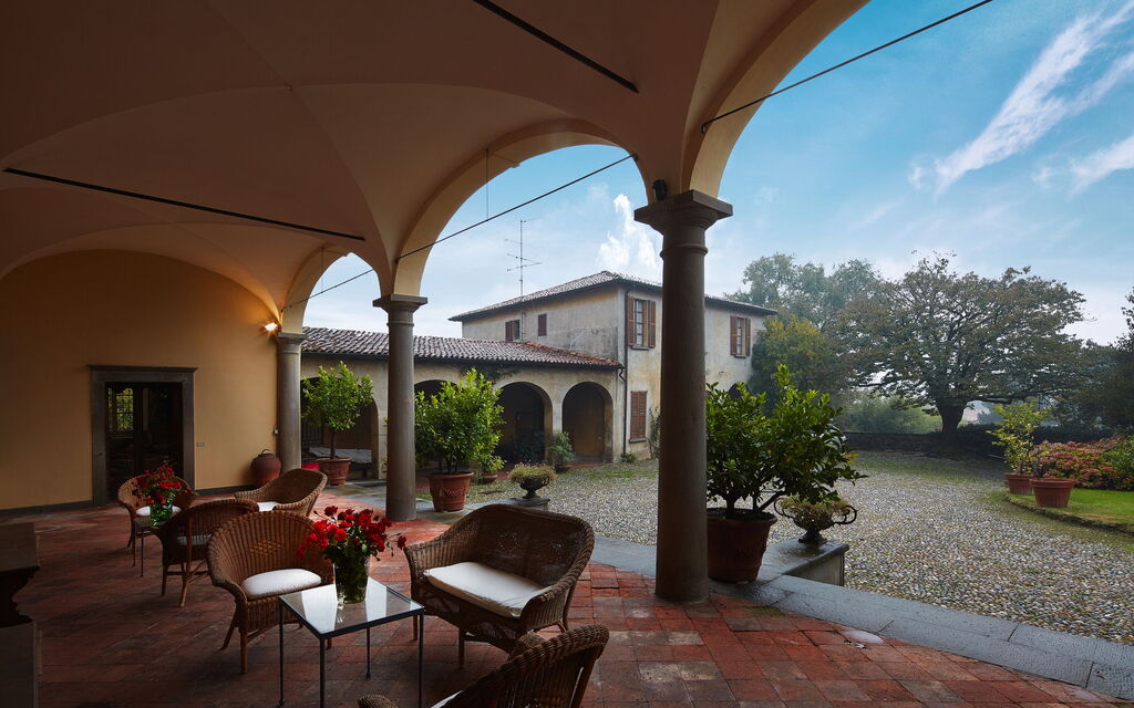 Villa Franciacorta: all'aperto, Autunno, Caratteristiche, Estate, Esterni, Giardino, Primavera