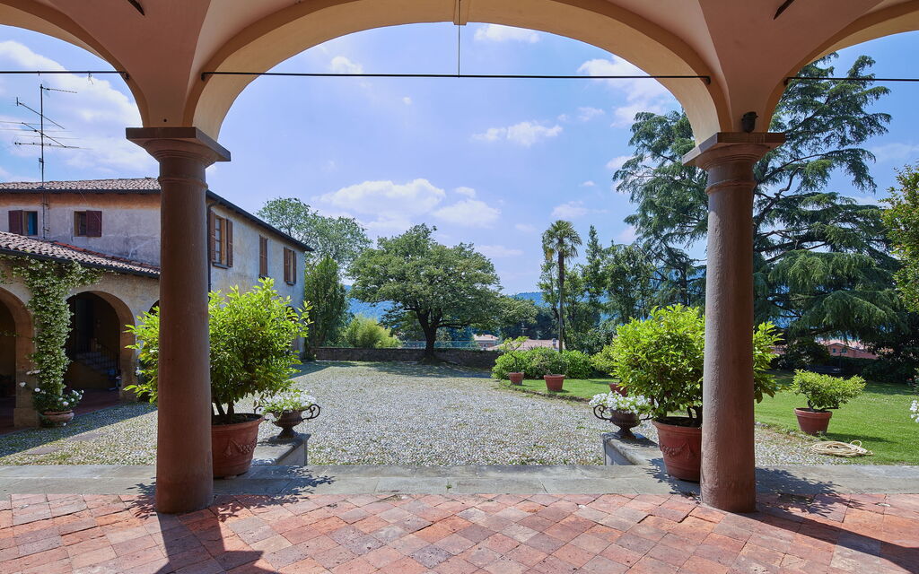 Villa Franciacorta: all'aperto, Autunno, Caratteristiche, Estate, Esterni, Giardino, Primavera