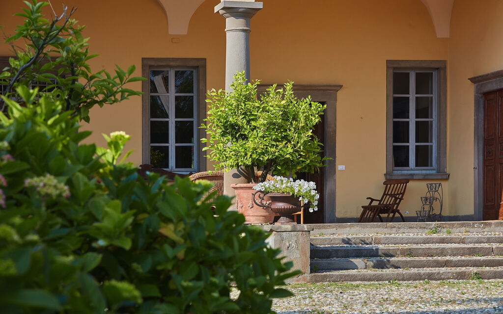 Villa Franciacorta: all'aperto, Autunno, Caratteristiche, Estate, Esterni, Giardino, Primavera