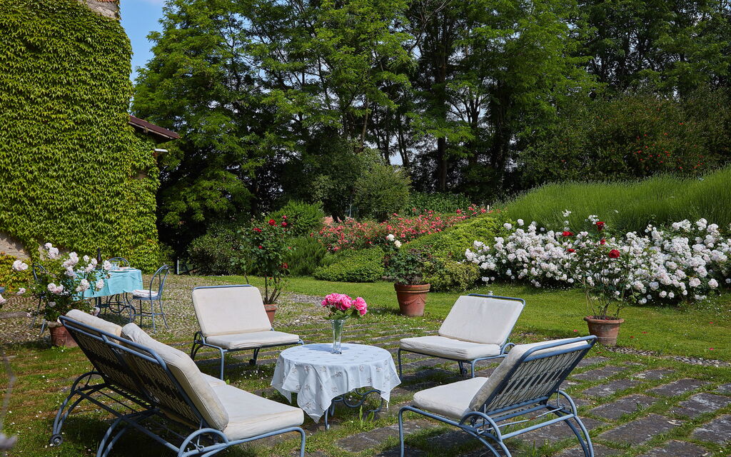 Villa Franciacorta: all'aperto, Autunno, Caratteristiche, Estate, Esterni, Giardino, Primavera