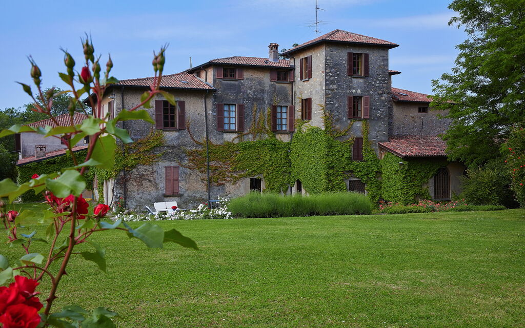 Villa Franciacorta: all'aperto, Autunno, Caratteristiche, Estate, Esterni, Giardino, Primavera