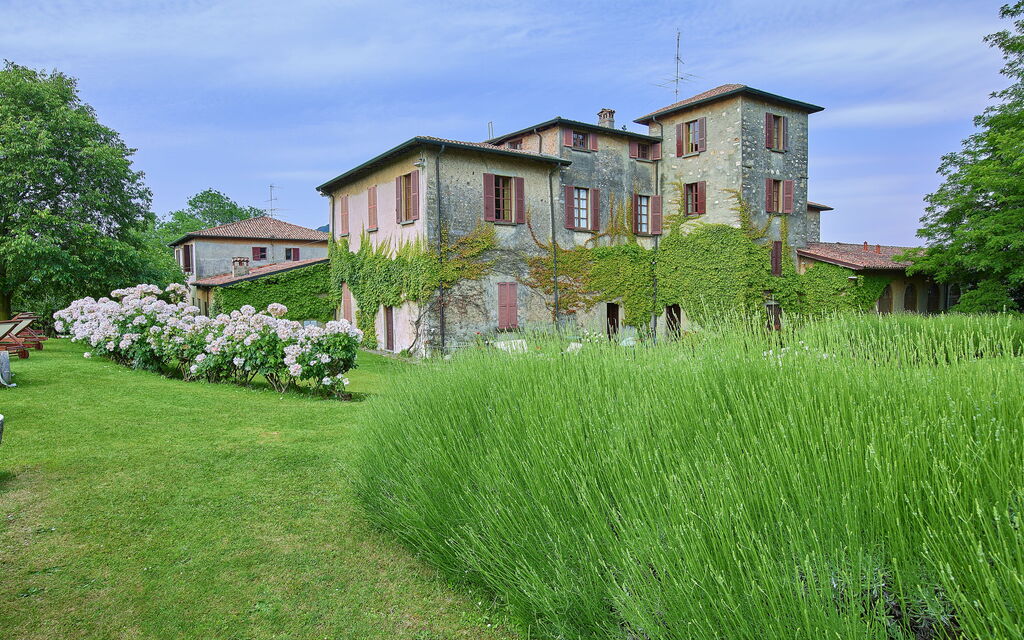 Villa Franciacorta: all'aperto, Autunno, Caratteristiche, Estate, Esterni, Giardino, Primavera