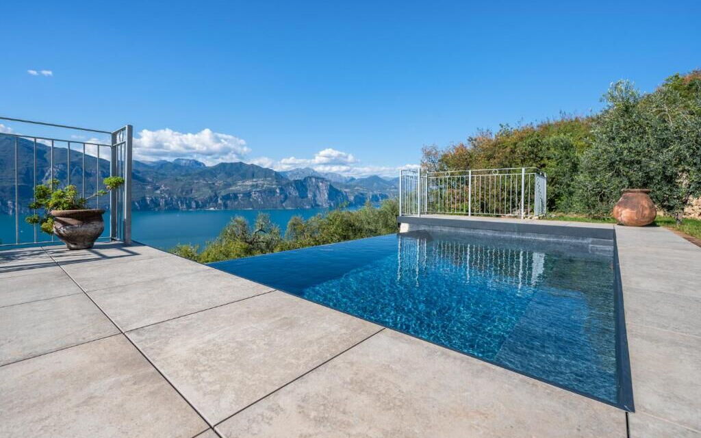 Villa D'ocra: all'aperto, Autunno, Balcone / Terrazza / Patio, Caratteristiche, Estate, Esterni, Giardino, Piscina, Primavera, Vista Panoramica