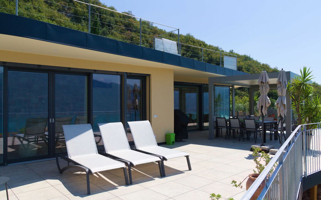 Villa D'ocra: all'aperto, Autunno, Balcone / Terrazza / Patio, Benessere, Caratteristiche, Estate, Esterni, Giardino, Primavera