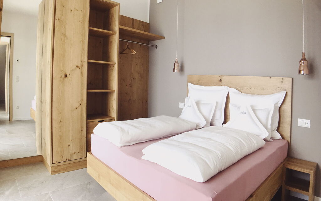 Villa D'ocra: Autunno, Camera da letto, Caratteristiche, Dettagli della stanza, Estate, Primavera