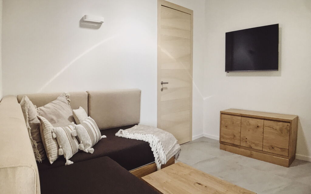 Villa D'ocra: Autunno, Caratteristiche, Dettagli della stanza, Estate, Primavera, Soggiorno