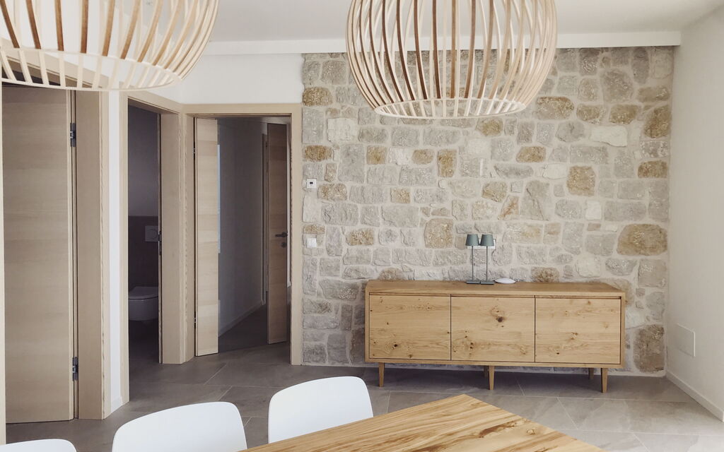 Villa D'ocra: Autunno, Caratteristiche, Dettagli della stanza, Estate, Primavera, Sala da pranzo