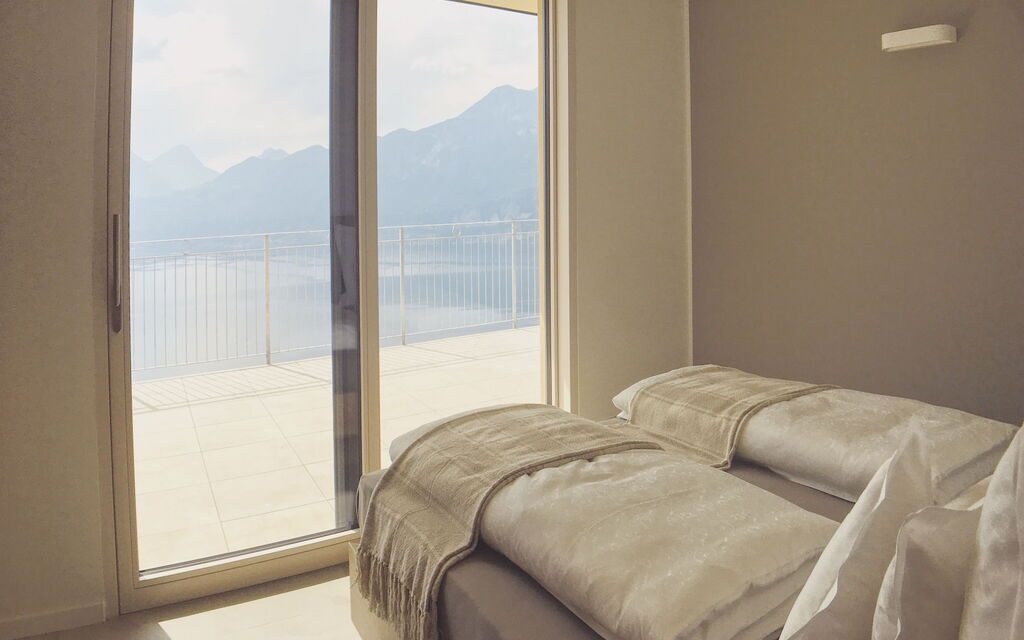 Villa D'ocra: Autunno, Camera da letto, Caratteristiche, Dettagli della stanza, Estate, Primavera, Vista Panoramica