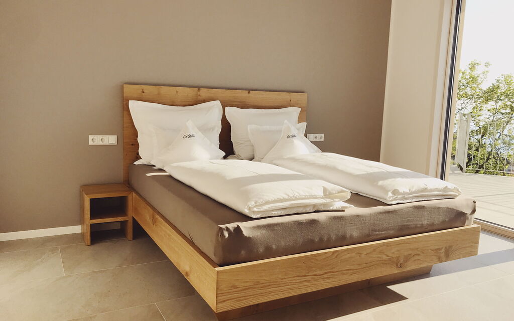 Villa D'ocra: Autunno, Camera da letto, Caratteristiche, Dettagli della stanza, Estate, Primavera