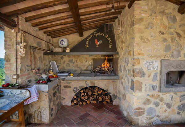 Villa Rugiada: Autunno, Caratteristiche, Estate, Esterni, Giardino, Primavera