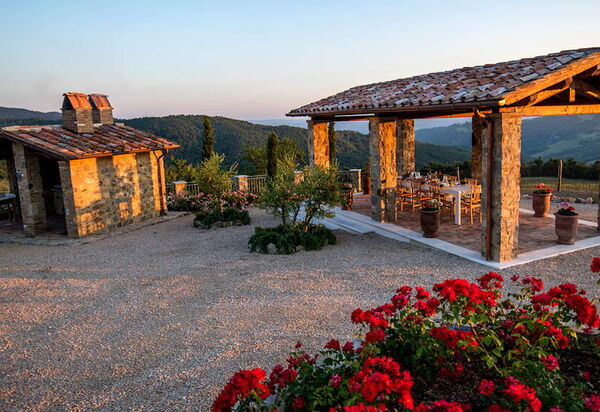 Villa Rugiada: Autunno, Caratteristiche, Estate, Esterni, Giardino, Primavera