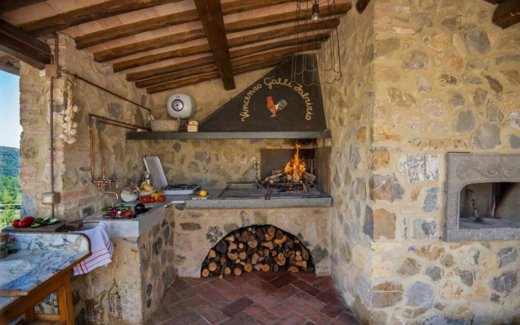 Villa Rugiada: Autunno, Caratteristiche, Estate, Esterni, Giardino, Primavera