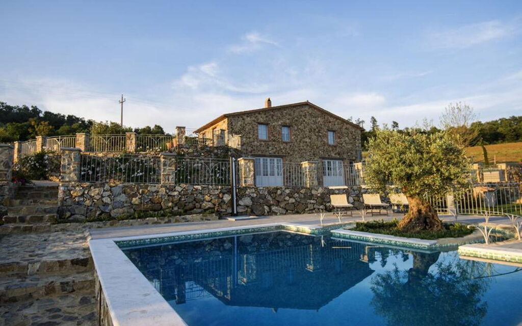 Villa Rugiada: Autunno, Caratteristiche, Estate, Esterni, Giardino, Piscina, Primavera