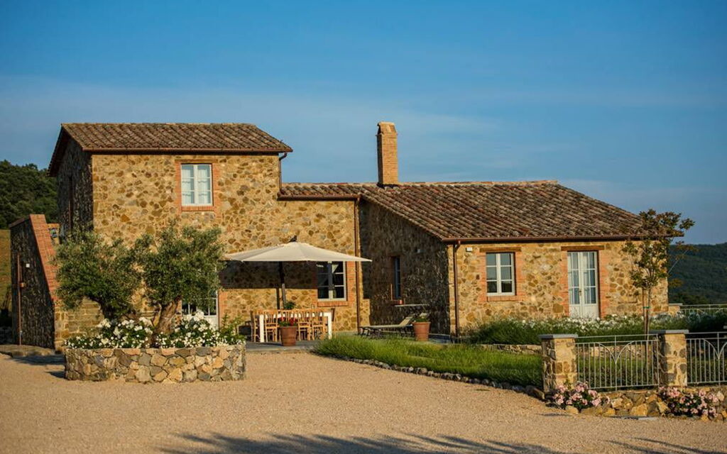 Villa Rugiada: Autunno, Caratteristiche, Estate, Esterni, Giardino, Primavera