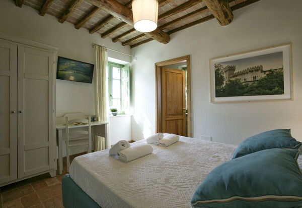 Villa Irene: Autunno, Camera da letto, Caratteristiche, Dettagli della stanza, Estate, Primavera