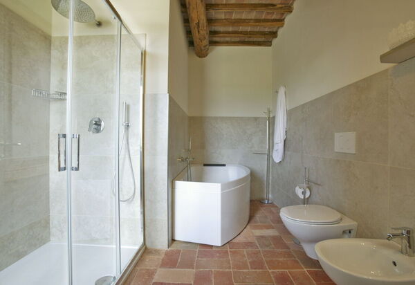 Villa Irene: Autunno, Bagno, Caratteristiche, Dettagli della stanza, Estate, Primavera