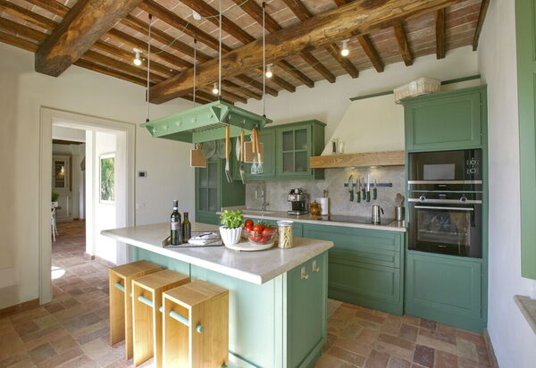 Villa Irene: Autunno, Caratteristiche, Cucina, Dettagli della stanza, Estate, Primavera