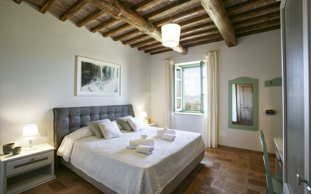 Villa Irene: Autunno, Camera da letto, Caratteristiche, Dettagli della stanza, Estate, Primavera