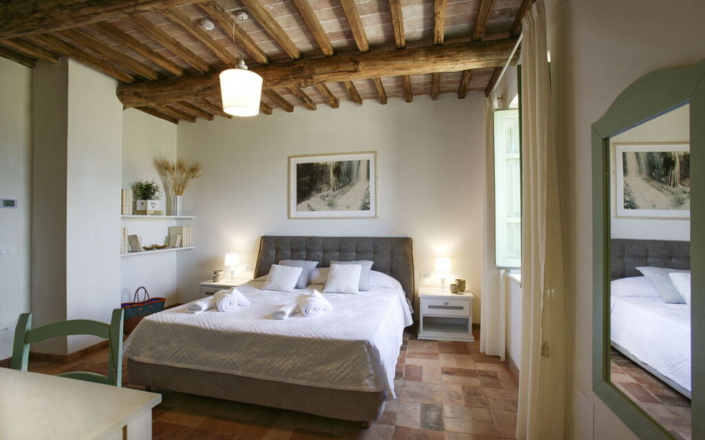 Villa Irene: Autunno, Camera da letto, Caratteristiche, Dettagli della stanza, Estate, Primavera