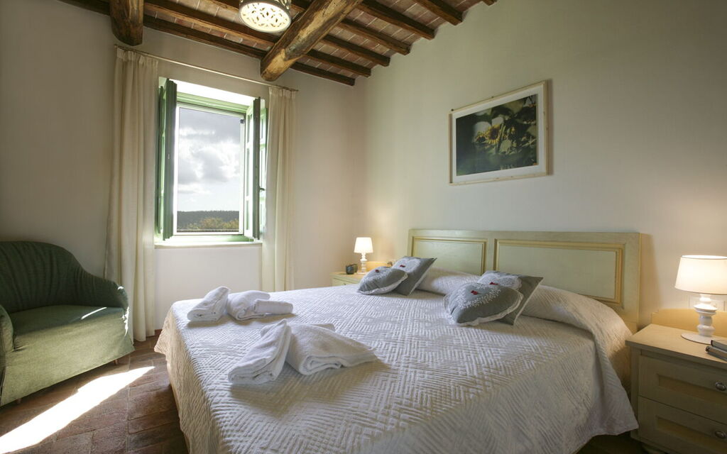 Villa Irene: Autunno, Camera da letto, Caratteristiche, Dettagli della stanza, Estate, Primavera