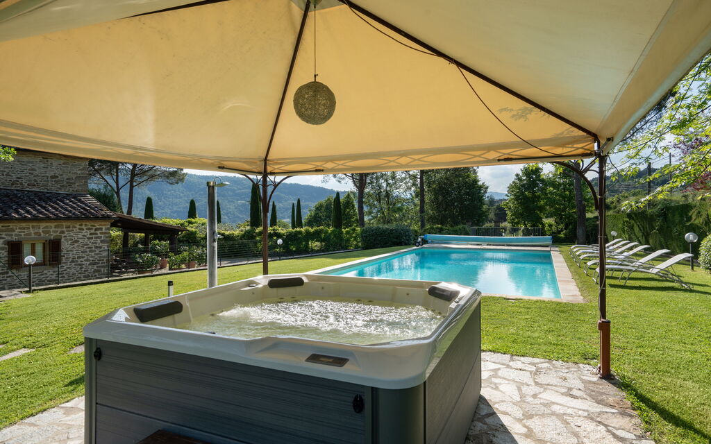 Il Mulino Di Vogognano - Subbiano, Private Pool, Jacuzzi, Wifi, Tuscany: Autunno, Caratteristiche, Estate, Esterni, Giardino, Idromassaggio, Piscina, Primavera