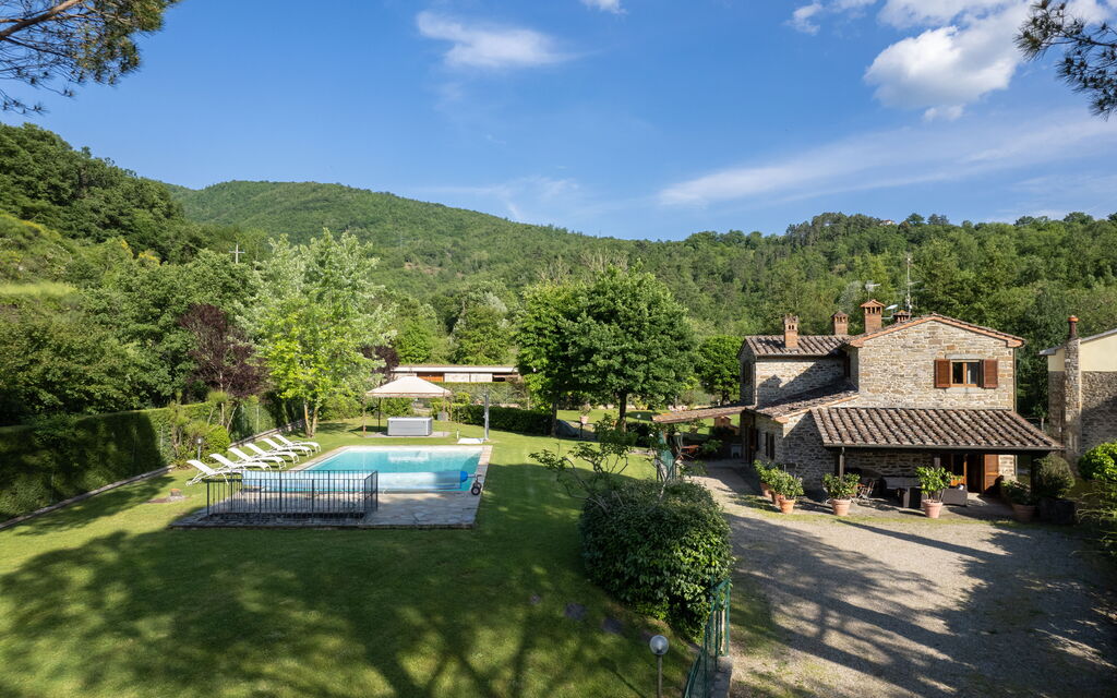 Il Mulino Di Vogognano - Subbiano, Private Pool, Jacuzzi, Wifi, Tuscany: Autunno, Caratteristiche, Estate, Esterni, Giardino, Piscina, Primavera