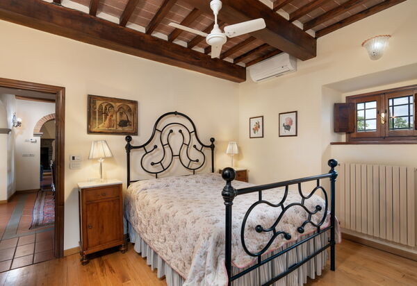 Villa Castelluccio - Arezzo, Toscana: Autunno, Camera da letto, Estate, Primavera