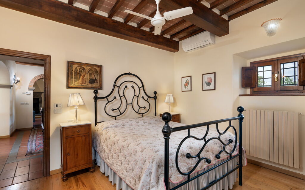 Villa Castelluccio - Arezzo, Toscana: Autumn, Bedroom, Spring, Summer