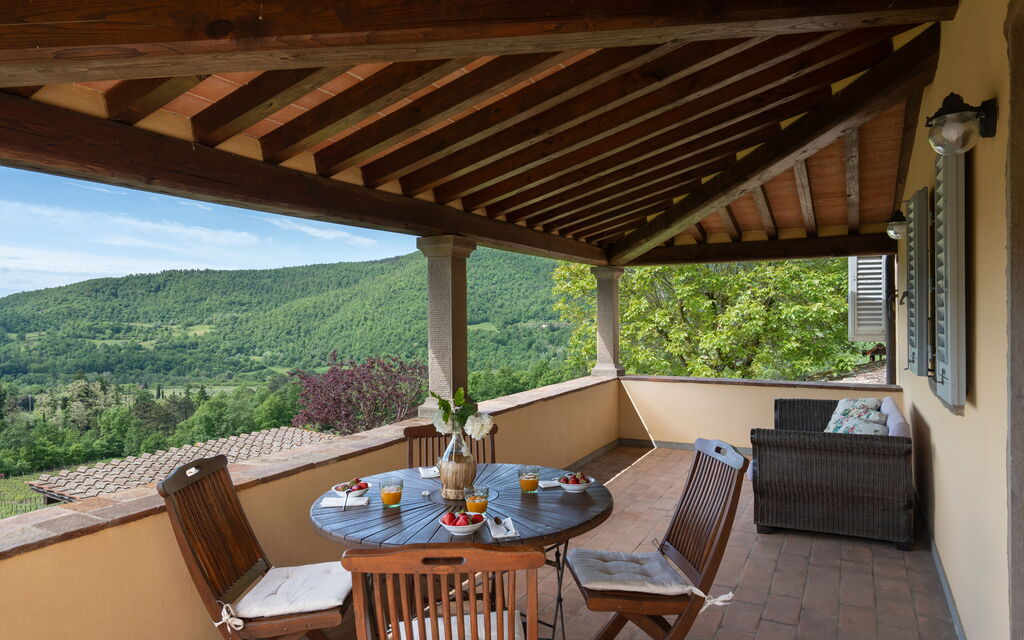 Villa Castelluccio - Arezzo, Toscana: Autumn, Balcony / Terrace / Patio, Spring, Summer