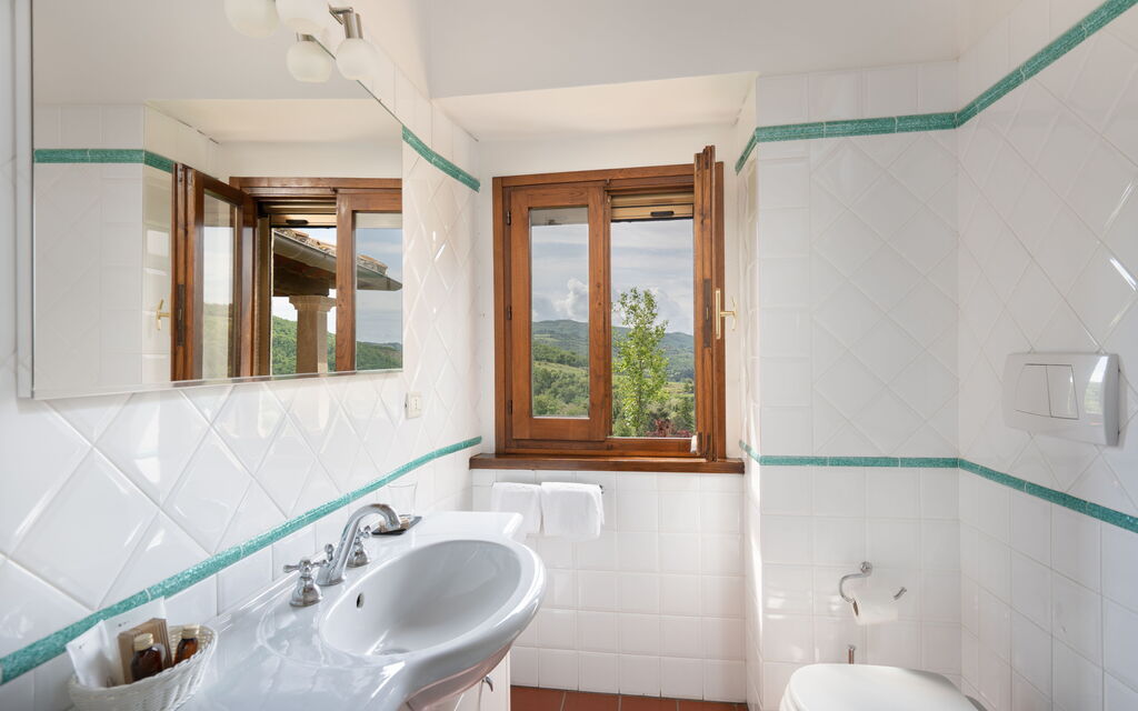 Villa Castelluccio - Arezzo, Toscana: Autumn, Bathroom, Spring, Summer