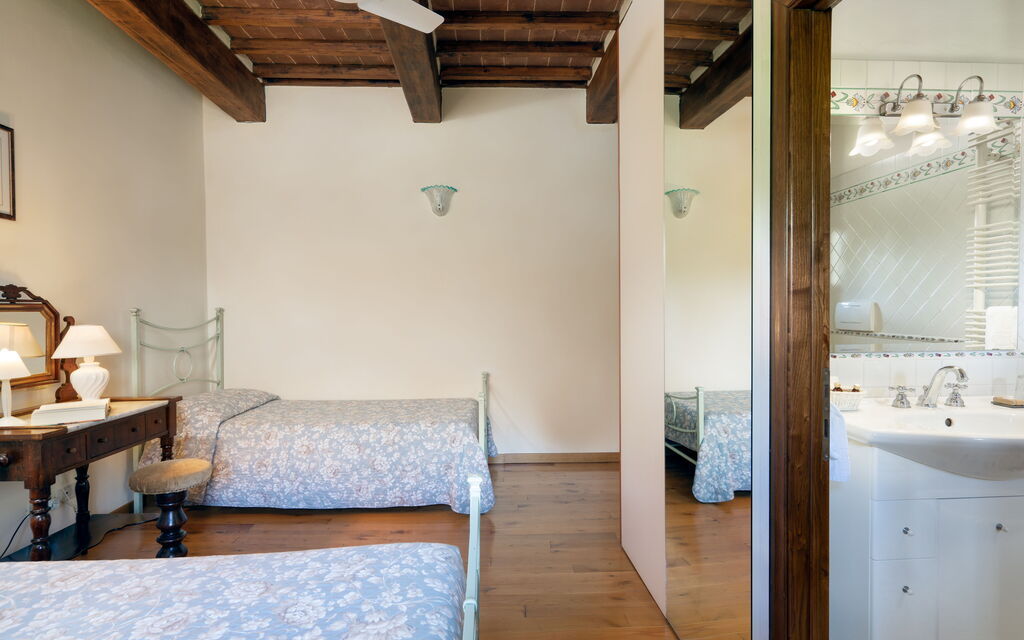 Villa Castelluccio - Arezzo, Toscana: Autumn, Bedroom, Spring, Summer