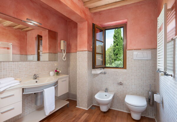 Villa Monte Bottigli: Bagno di camera 5