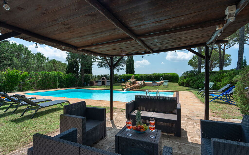 Villa Monte Bottigli: Building Exterior, Garden, Outdoor, Pool, Summer